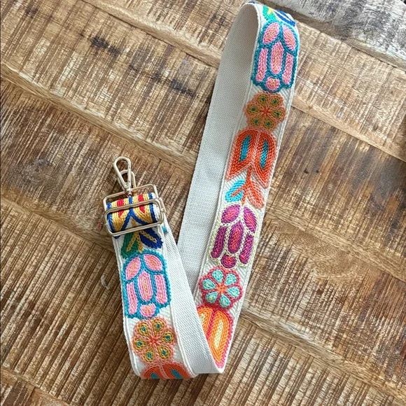 BOHO Crossbody Guitar Strap NWOT - Picture 2 of 5